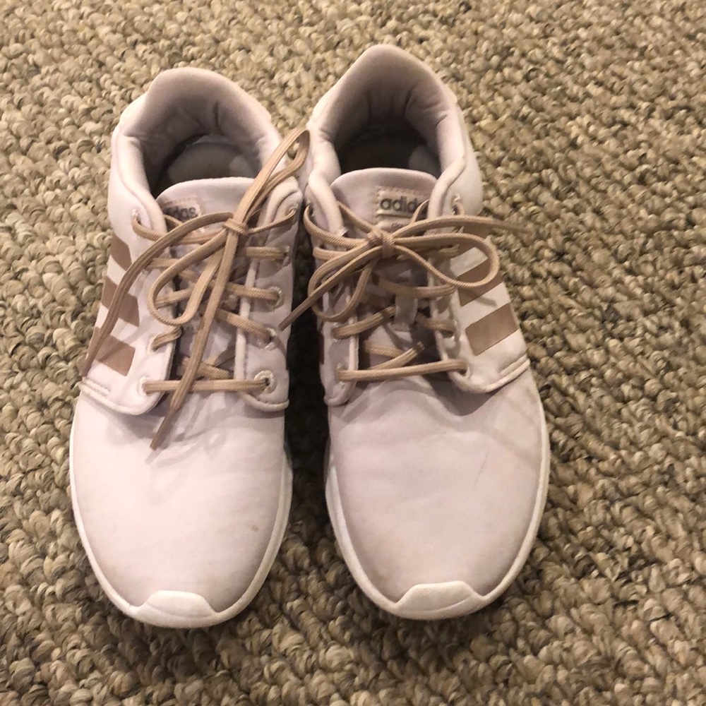 Women’s size 7.5 sneaker